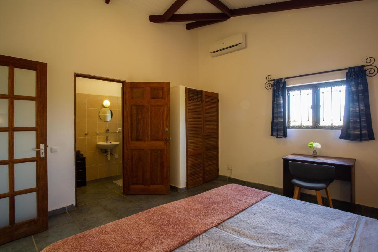 Bed And Breakfast Toni Kunchi Willemstad Extérieur photo